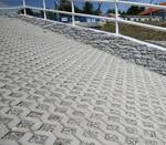 Dlažba zatravňovací CS BETON velká šedá – 600 × 400 × 80 mm